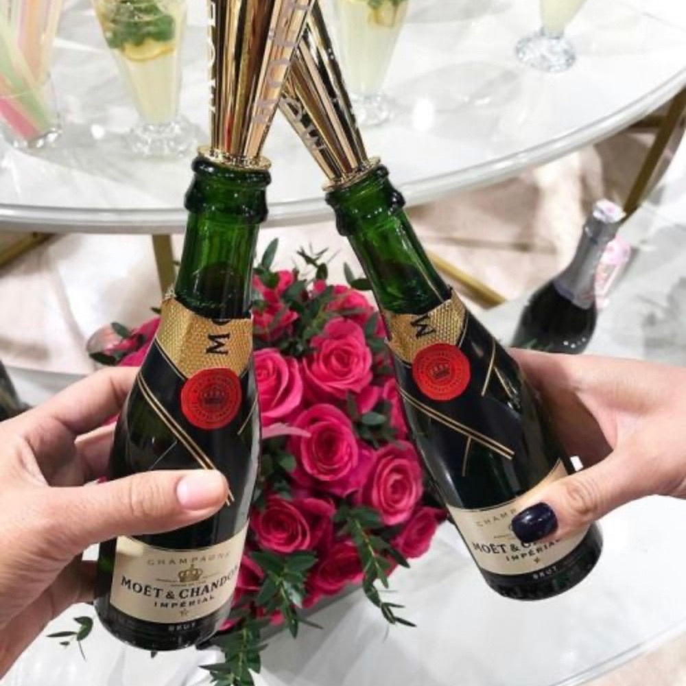 Champagne sippers
